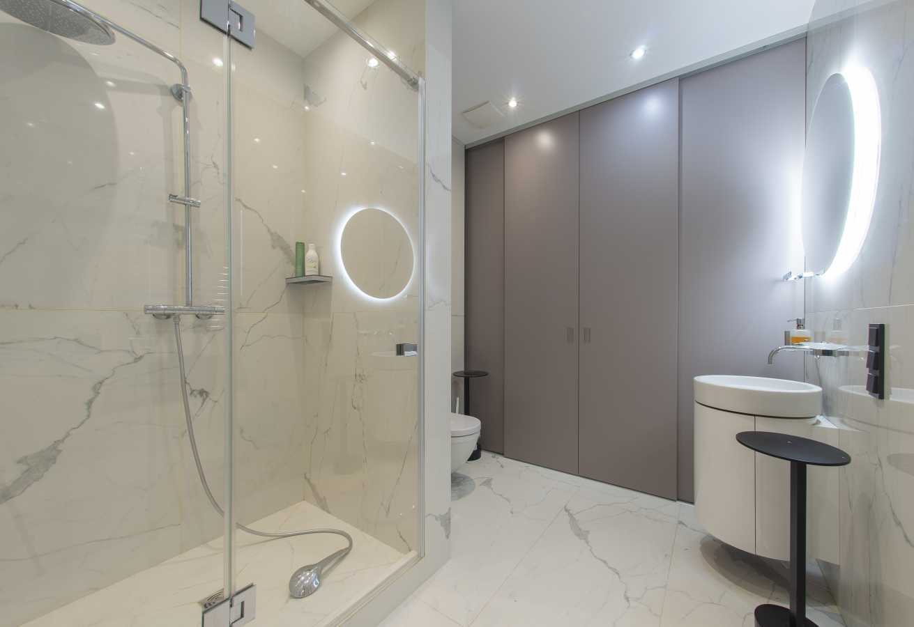 Продажа 4-комнатной квартиры 190 м², Бусловская ул., 15