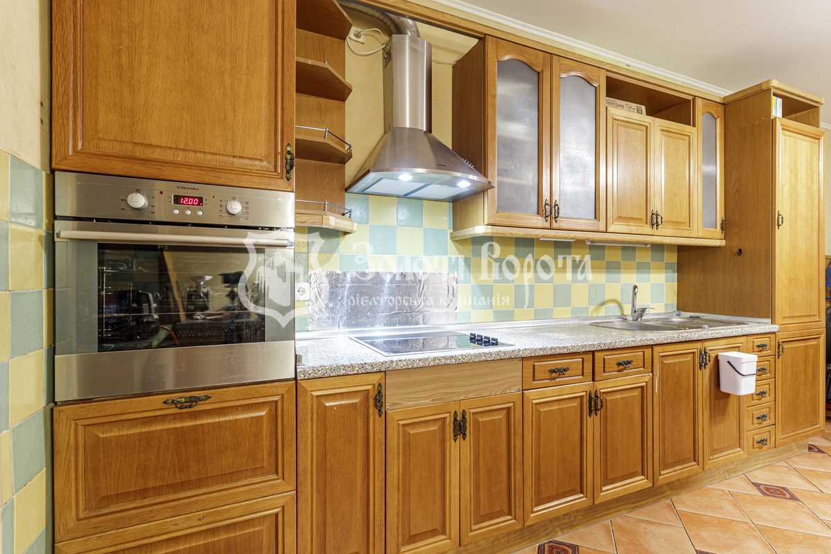 Продажа 5-комнатной квартиры 188.7 м², Николая Ушакова ул., 34А