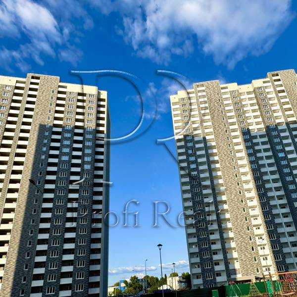 Продажа 2-комнатной квартиры 77 м², Коноплянская ул., 22