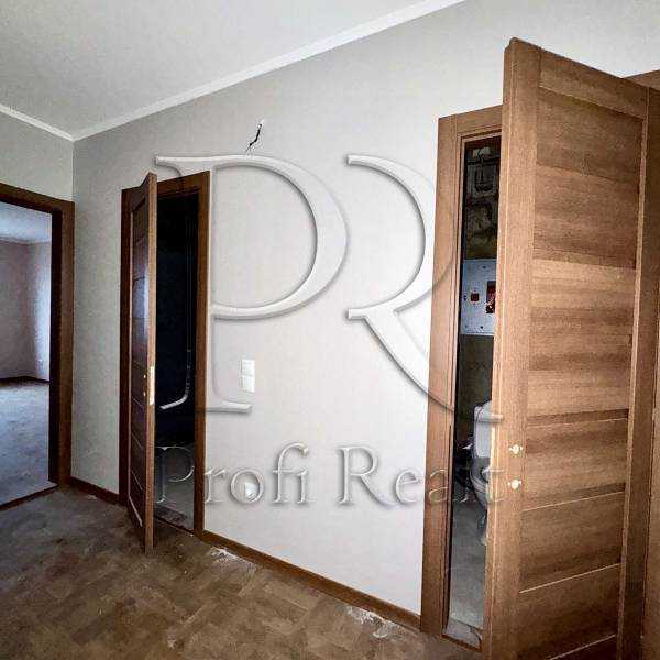 Продажа 2-комнатной квартиры 77 м², Коноплянская ул., 22
