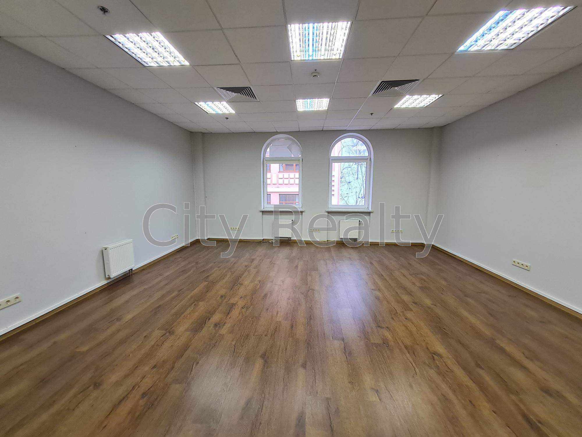 Оренда офісу 152.5 м², Верхній Вал вул., 4А