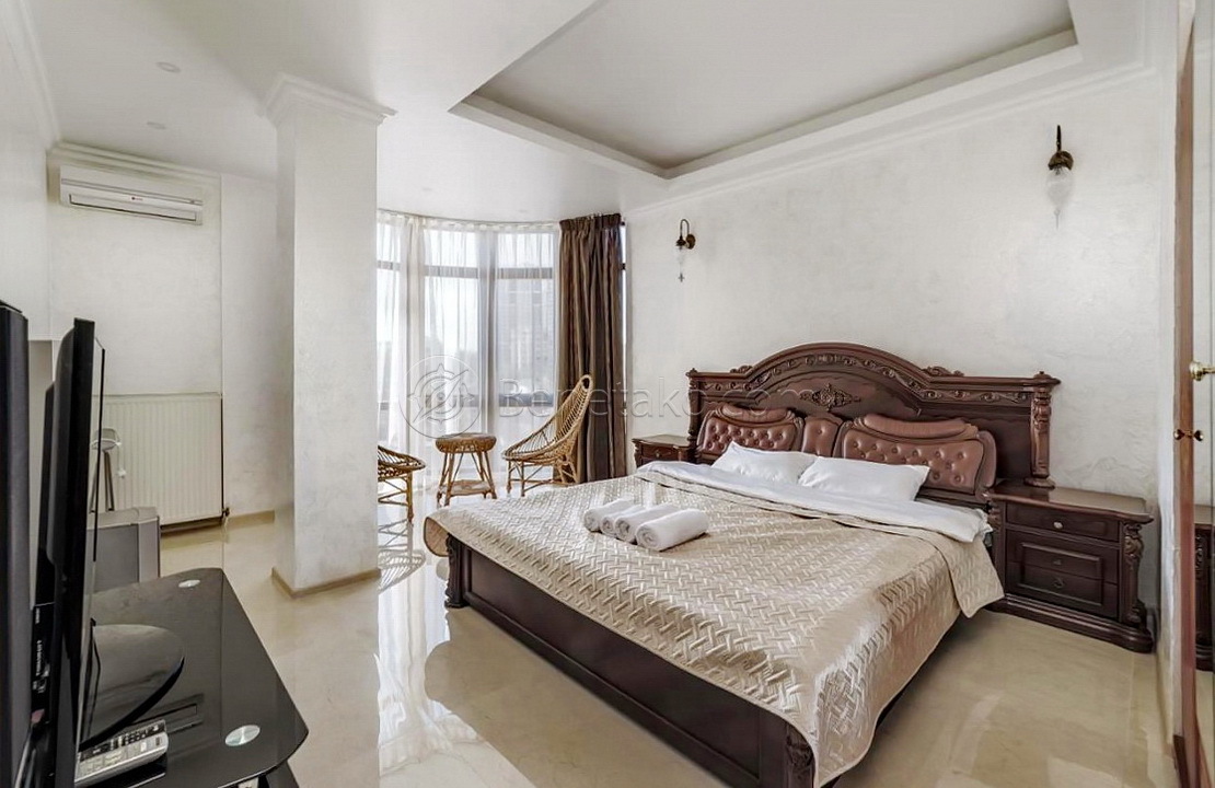 Продаж 3-кімнатної квартири 110 м², Тенистая вул., 9/12