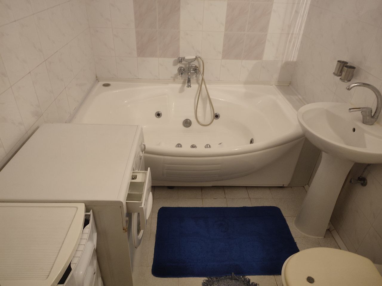 Аренда 3-комнатной квартиры 100 м², Розовая ул., 22 ул