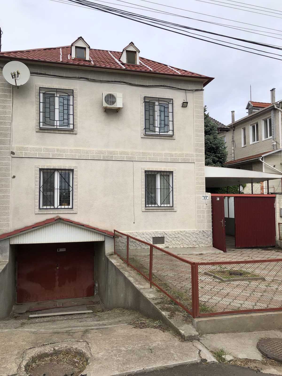 Аренда 3-комнатной квартиры 100 м², Розовая ул., 22 ул