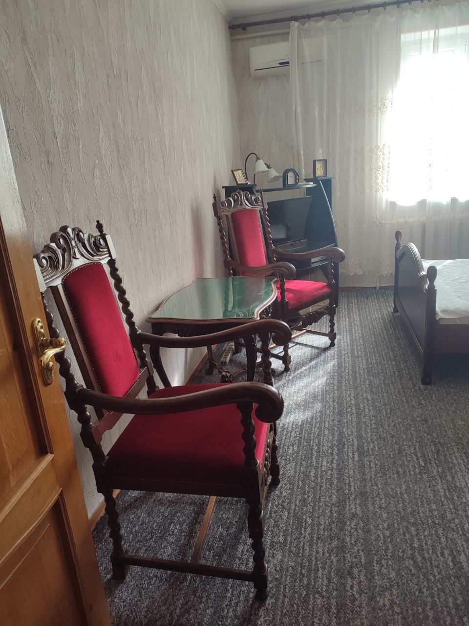 Аренда 3-комнатной квартиры 100 м², Розовая ул., 22 ул