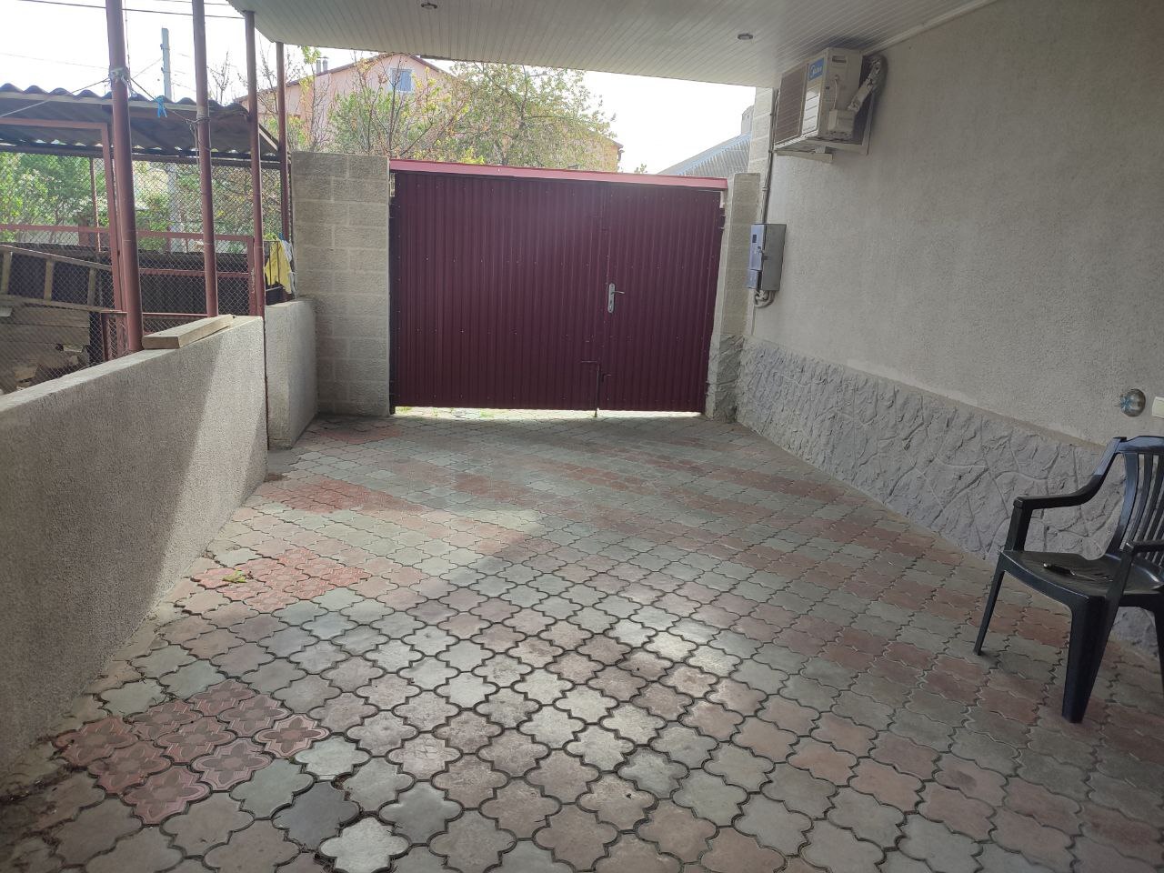 Аренда 3-комнатной квартиры 100 м², Розовая ул., 22 ул