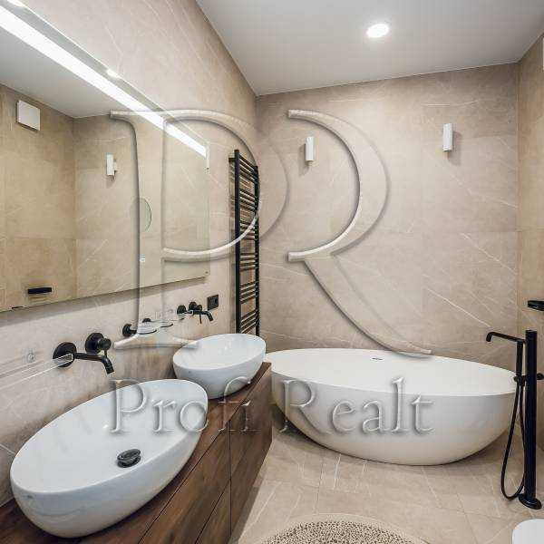 Продажа 3-комнатной квартиры 115 м², Яблоневая ул., 15