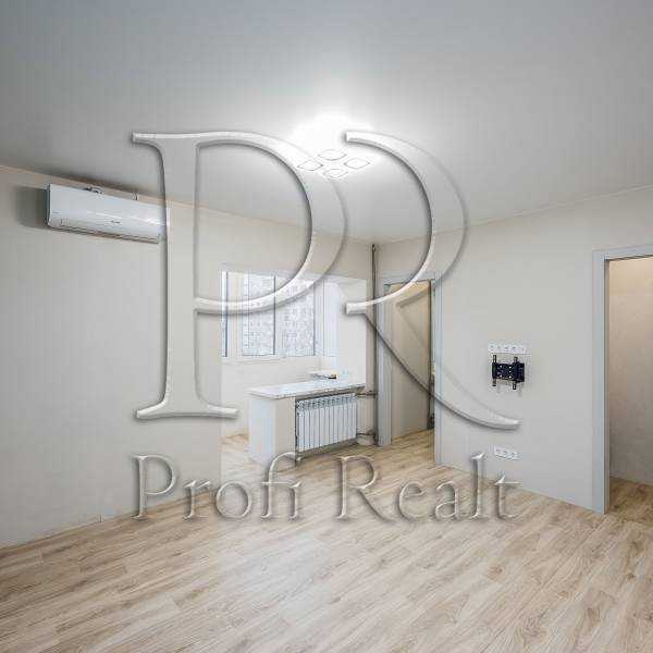 Продаж 1-кімнатної квартири 41 м², Привокзальна вул., 10