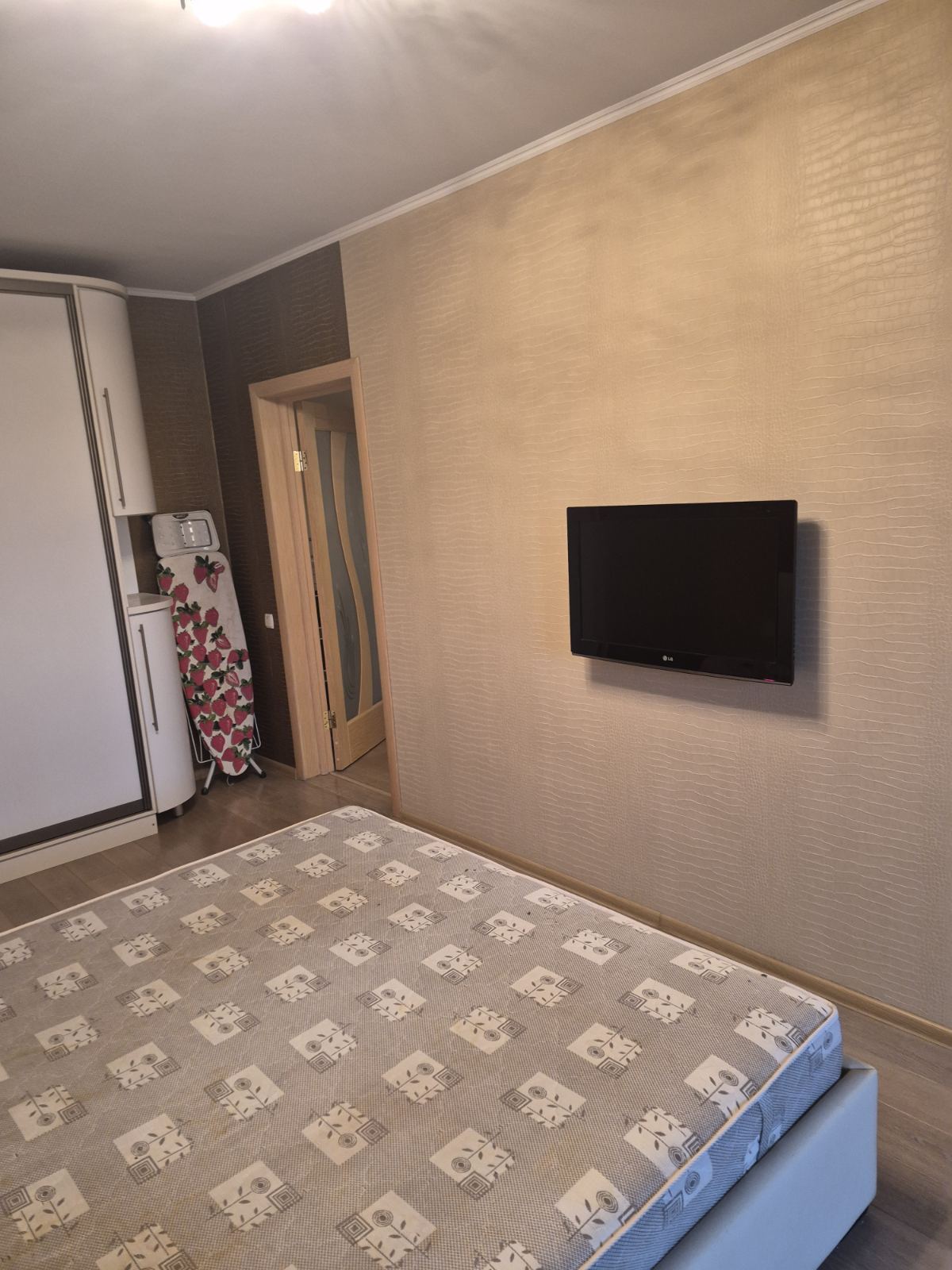 Аренда 3-комнатной квартиры 82 м², Крымская ул., 84