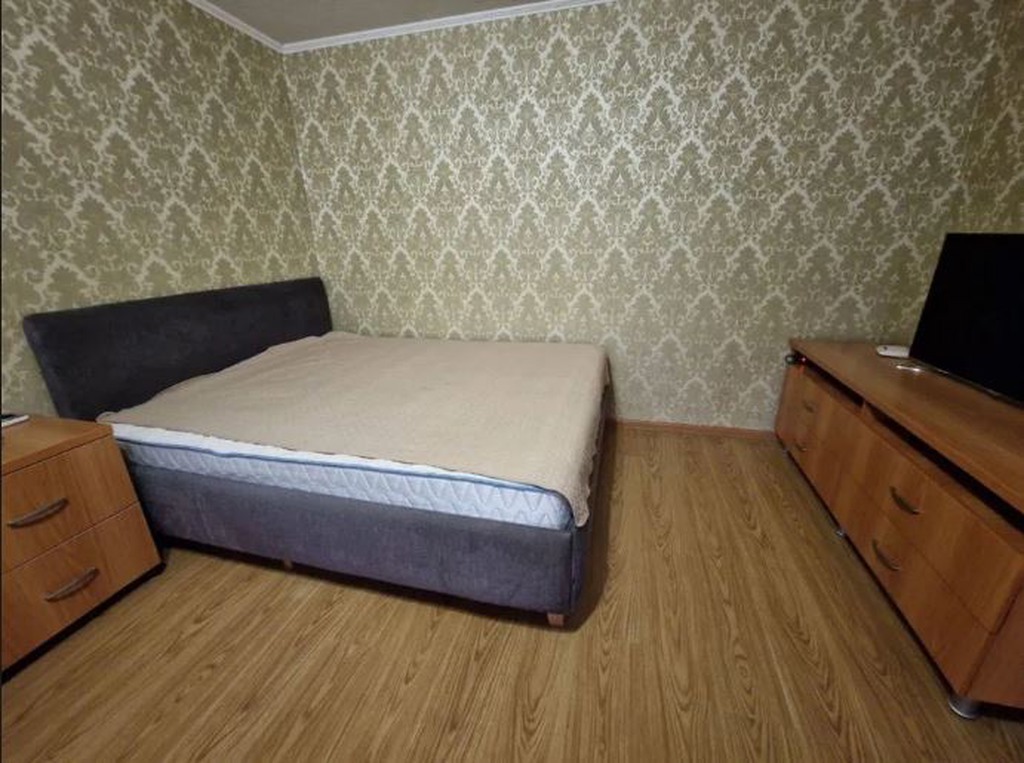 Оренда 1-кімнатної квартири 40 м², Киргизька вул.