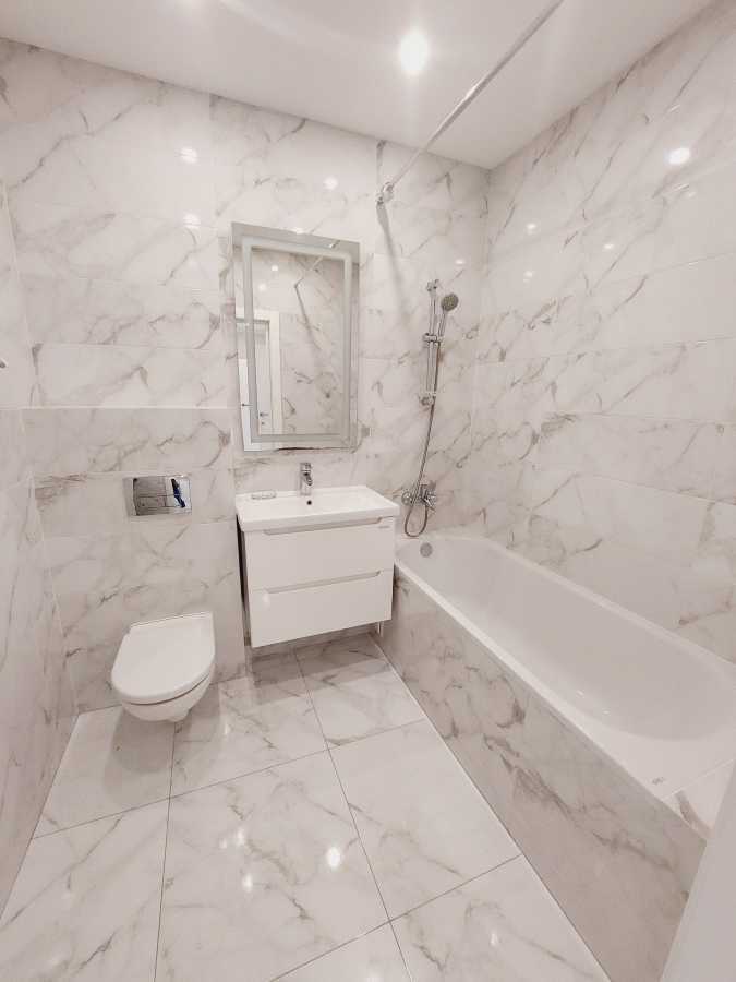 Продажа 2-комнатной квартиры 70 м², Академика Каблукова ул., 21