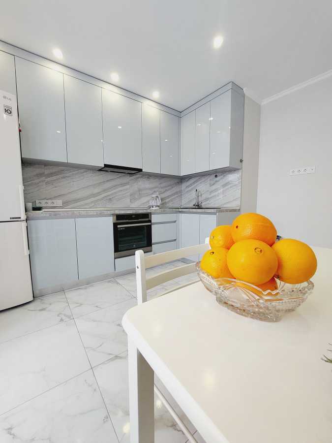 Продажа 2-комнатной квартиры 70 м², Академика Каблукова ул., 21