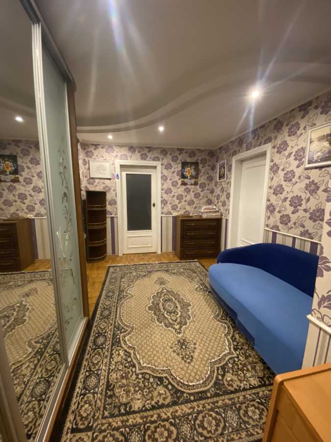 Продаж 3-кімнатної квартири 77.6 м², Полярна вул., 6А