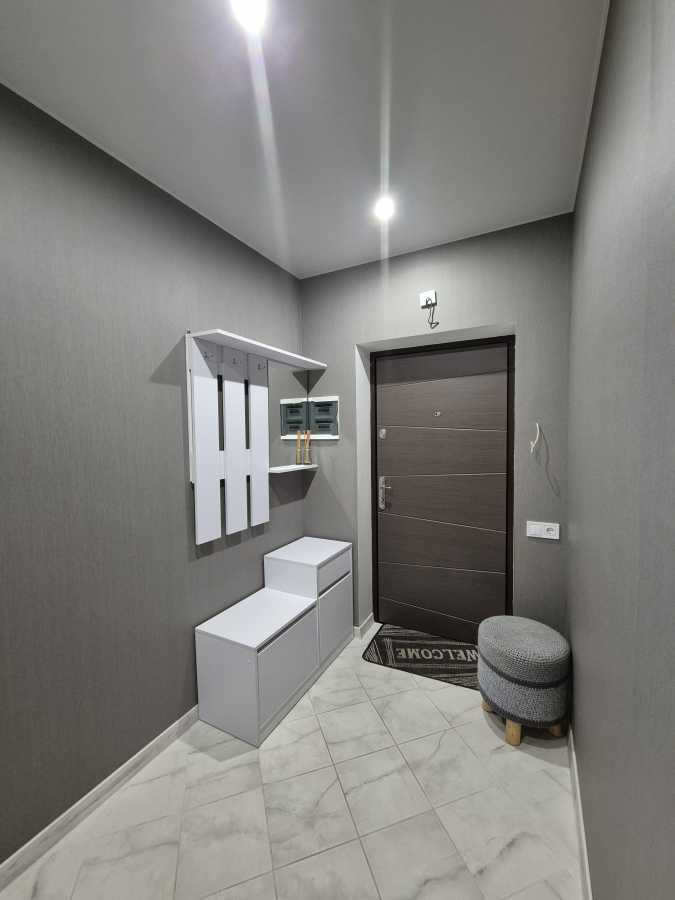 Продаж 1-кімнатної квартири 55 м², Машинобудівників вул., 14