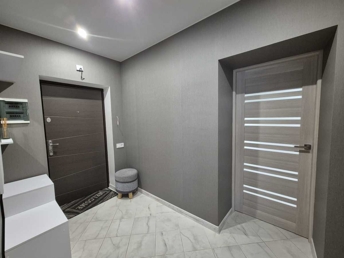 Продаж 1-кімнатної квартири 55 м², Машинобудівників вул., 14