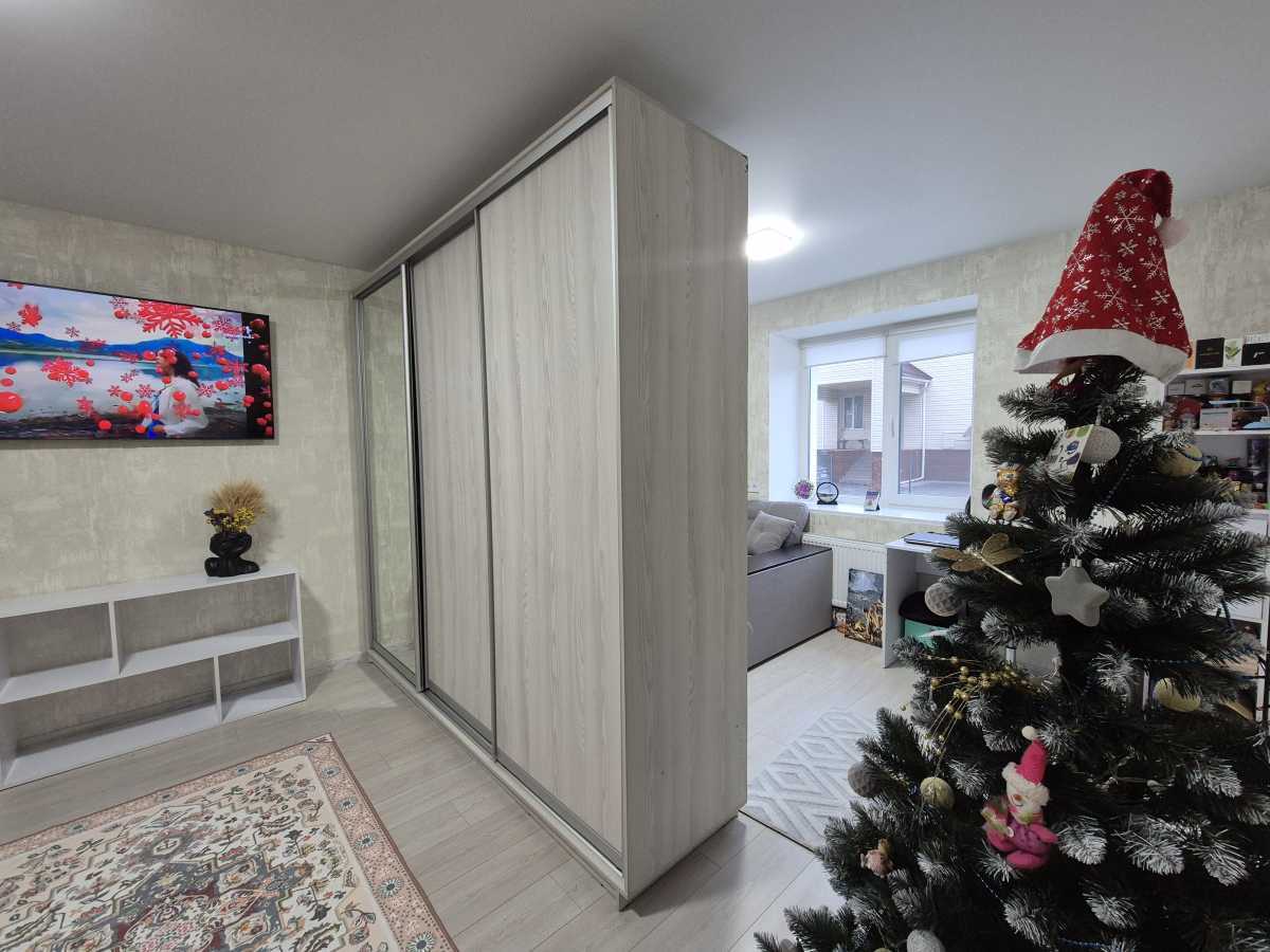 Продаж 1-кімнатної квартири 55 м², Машинобудівників вул., 14