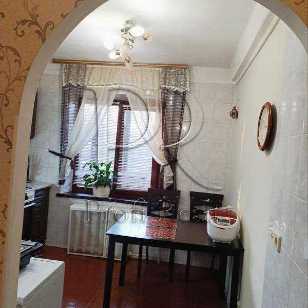 Продаж 1-кімнатної квартири 41 м², Богатирська вул., 2