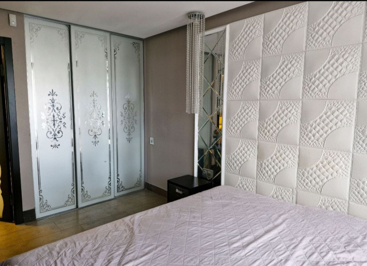 Аренда 3-комнатной квартиры 65 м², Дмитрия Донцова ул.