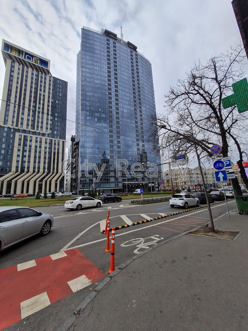 Оренда офісу 25 м², Спортивна пл., 1А