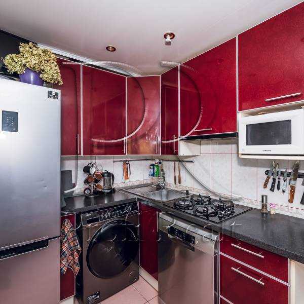 Продаж 2-кімнатної квартири 45 м², Дарницький бул., 21