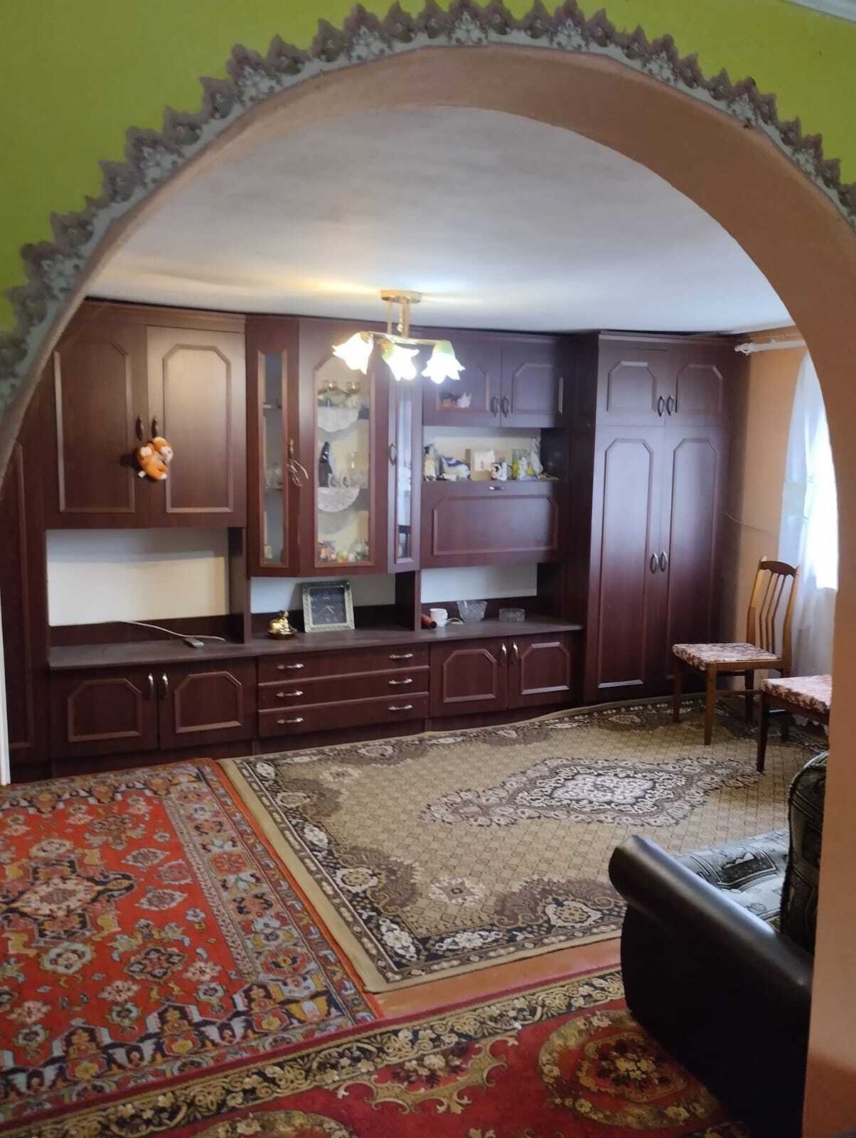 Продажа 5-комнатной квартиры 65 м², 78