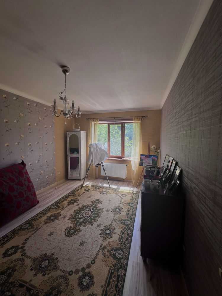 Продаж будинку 383 м²