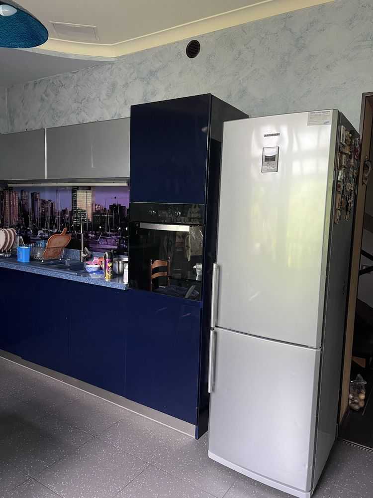 Продаж будинку 383 м²