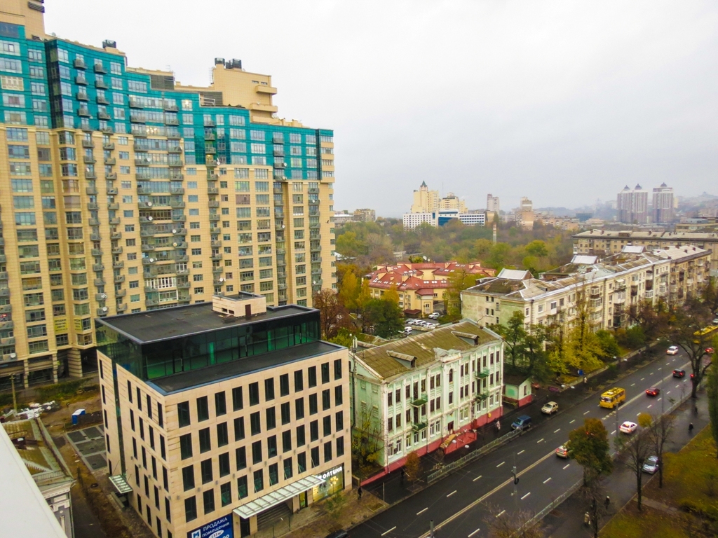 Аренда 1-комнатной квартиры 50 м², Юрия Ильенко ул., 51б