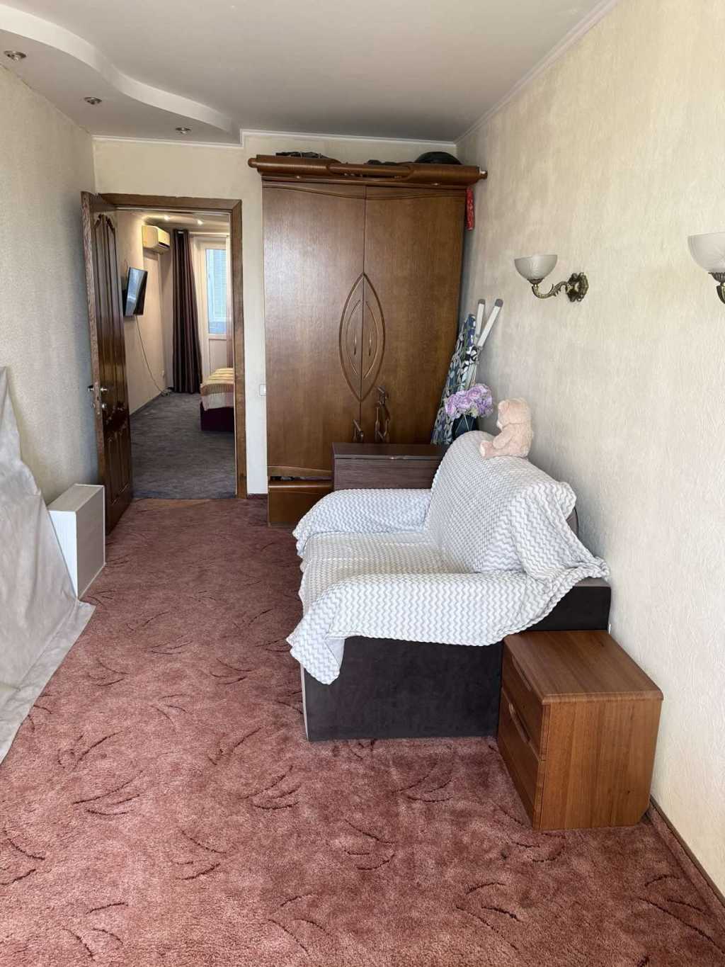 Продаж 3-кімнатної квартири 64 м², Калинова вул., 86