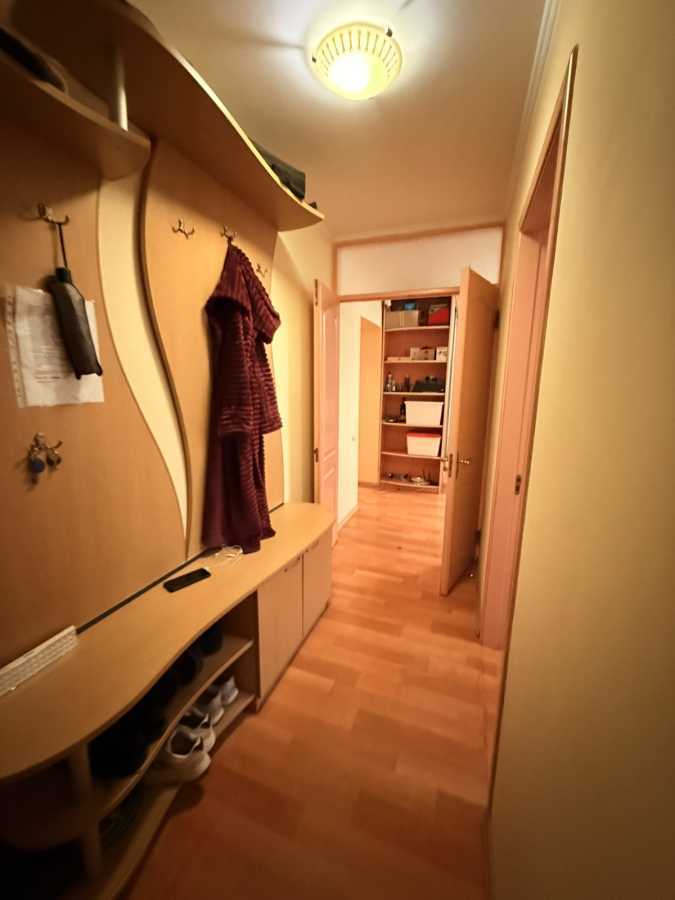 Продаж 3-кімнатної квартири 57 м², Ильичевская вул., Парковая, 12