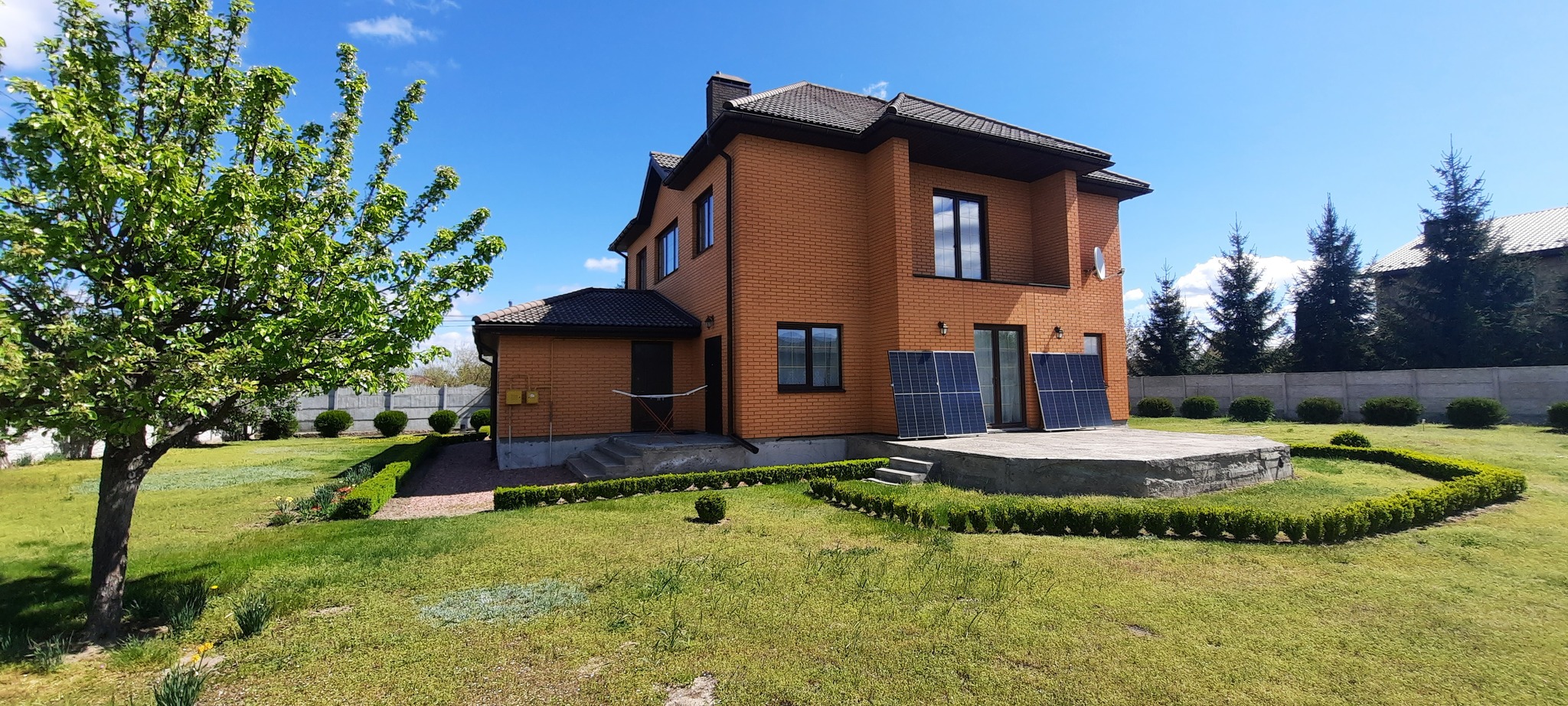 Продажа коттеджа 240 м²