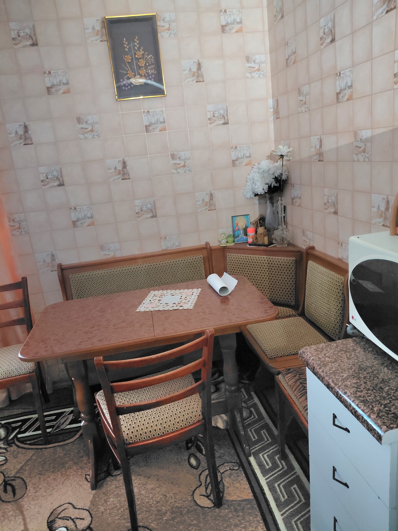 Продаж 2-кімнатної квартири 75 м²