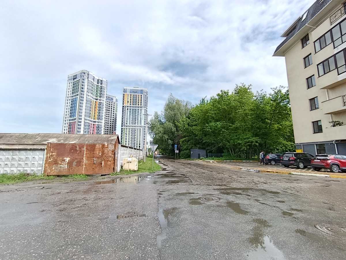 Продажа участка для строительства торговых центров 30 соток, Жулянская ул.