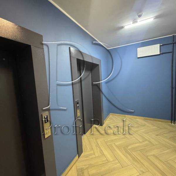 Продажа 2-комнатной квартиры 70 м², Канальная ул., 8Б