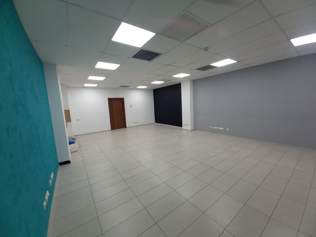 Аренда офиса 302 м², Исполкомовская ул., 53