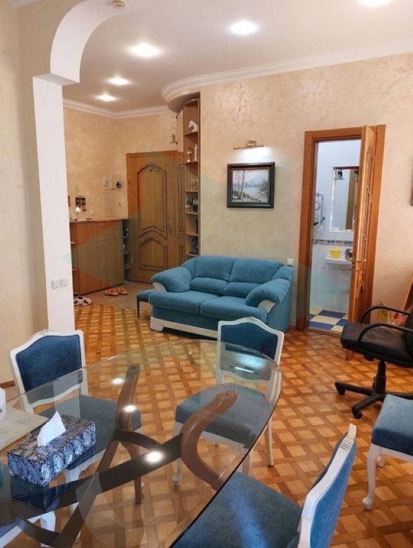 Аренда 3-комнатной квартиры 130 м², Евгения Коновальца пер.