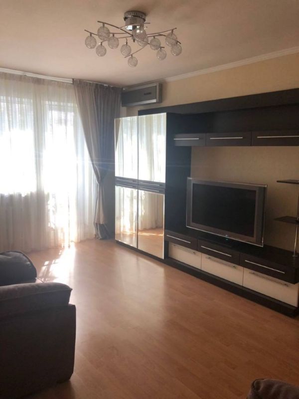 Аренда 2-комнатной квартиры 60 м², Лизы Чайкиной ул., 1