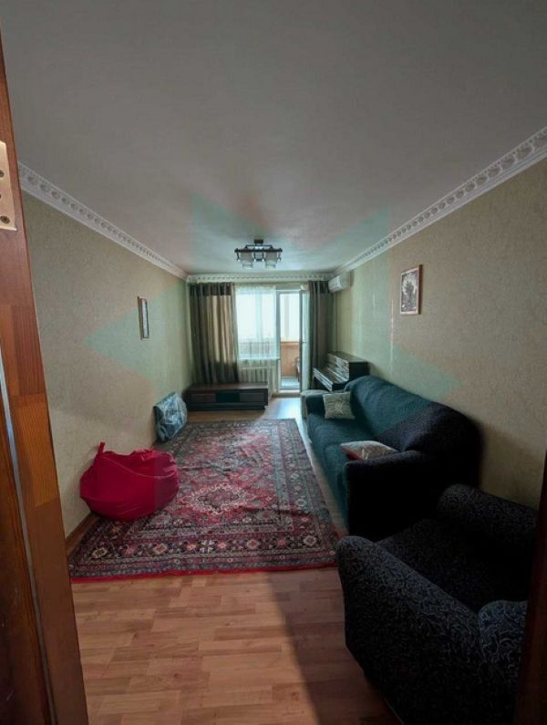 Аренда 4-комнатной квартиры 70 м², Юрия Кондратюка ул.