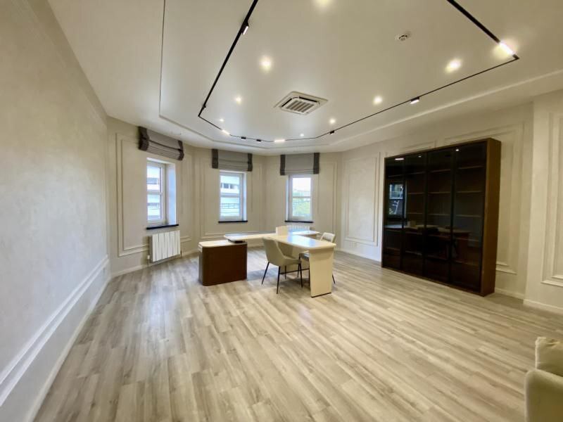 Аренда офиса 538 м², Глинки ул.
