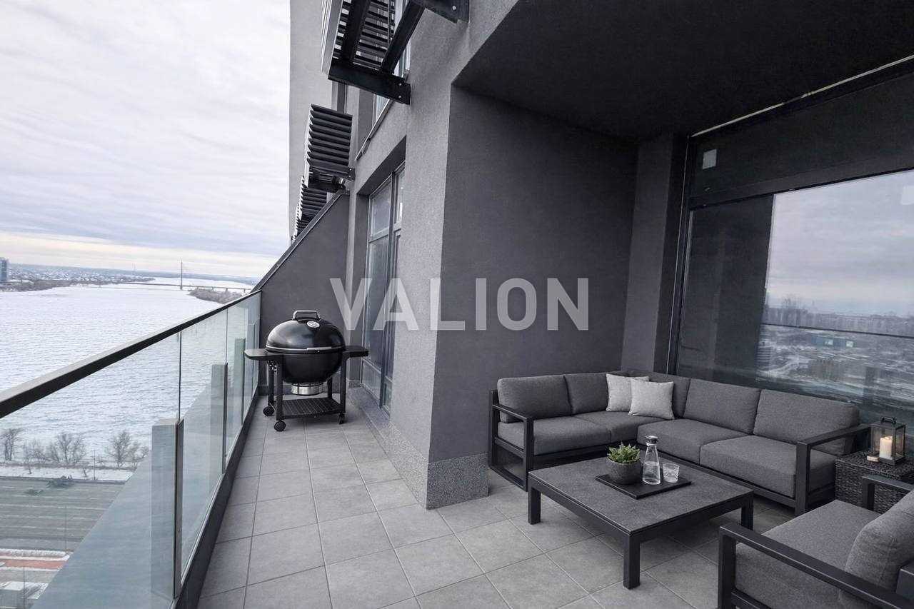 Продажа 4-комнатной квартиры 164.5 м², Днепровская наб., 15д