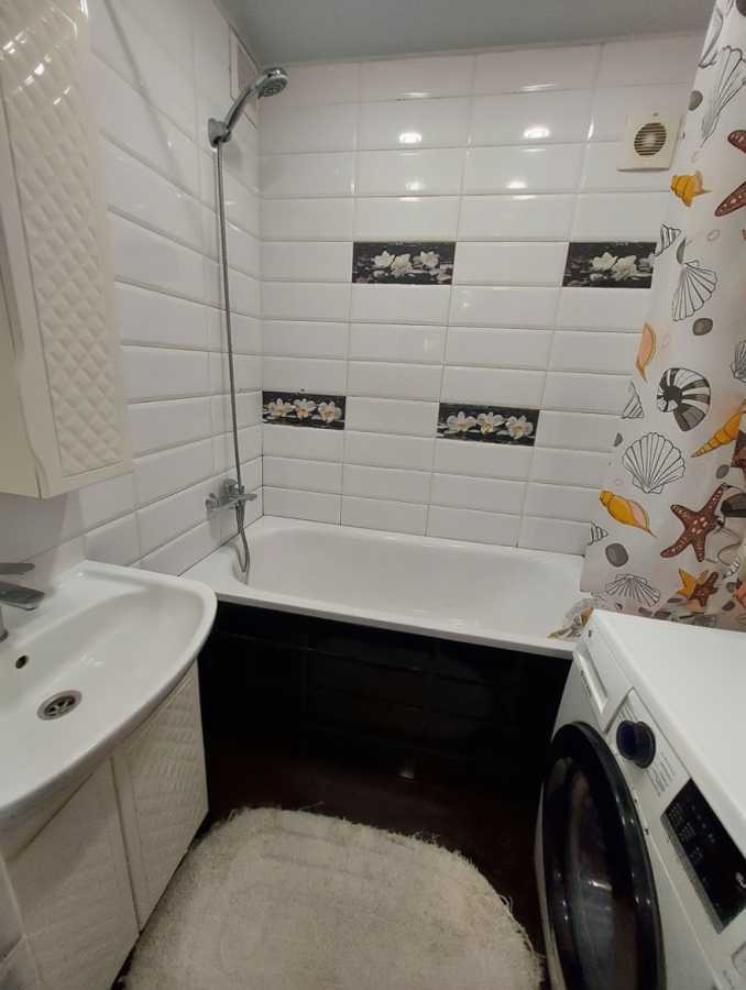 Продажа 2-комнатной квартиры 50 м², Квартальна (Гладкова), 45