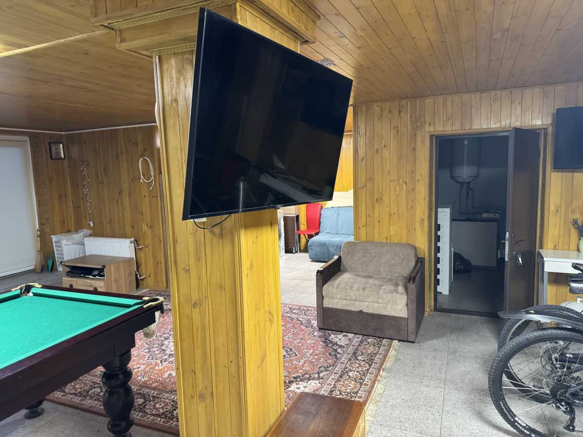 Коттедж посуточно 160 м², Лісова Поляна, 8