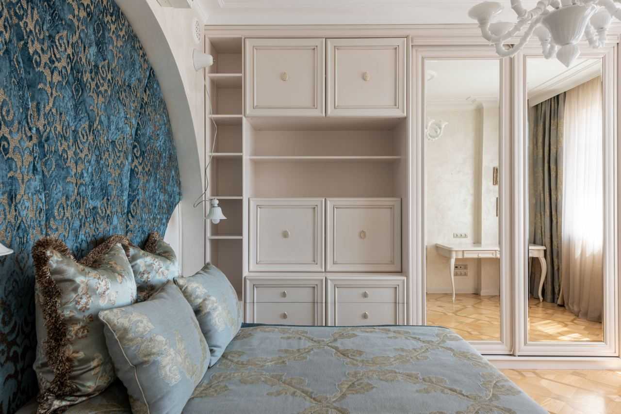 Продажа 5-комнатной квартиры 212 м², Крещатик ул., 27Б