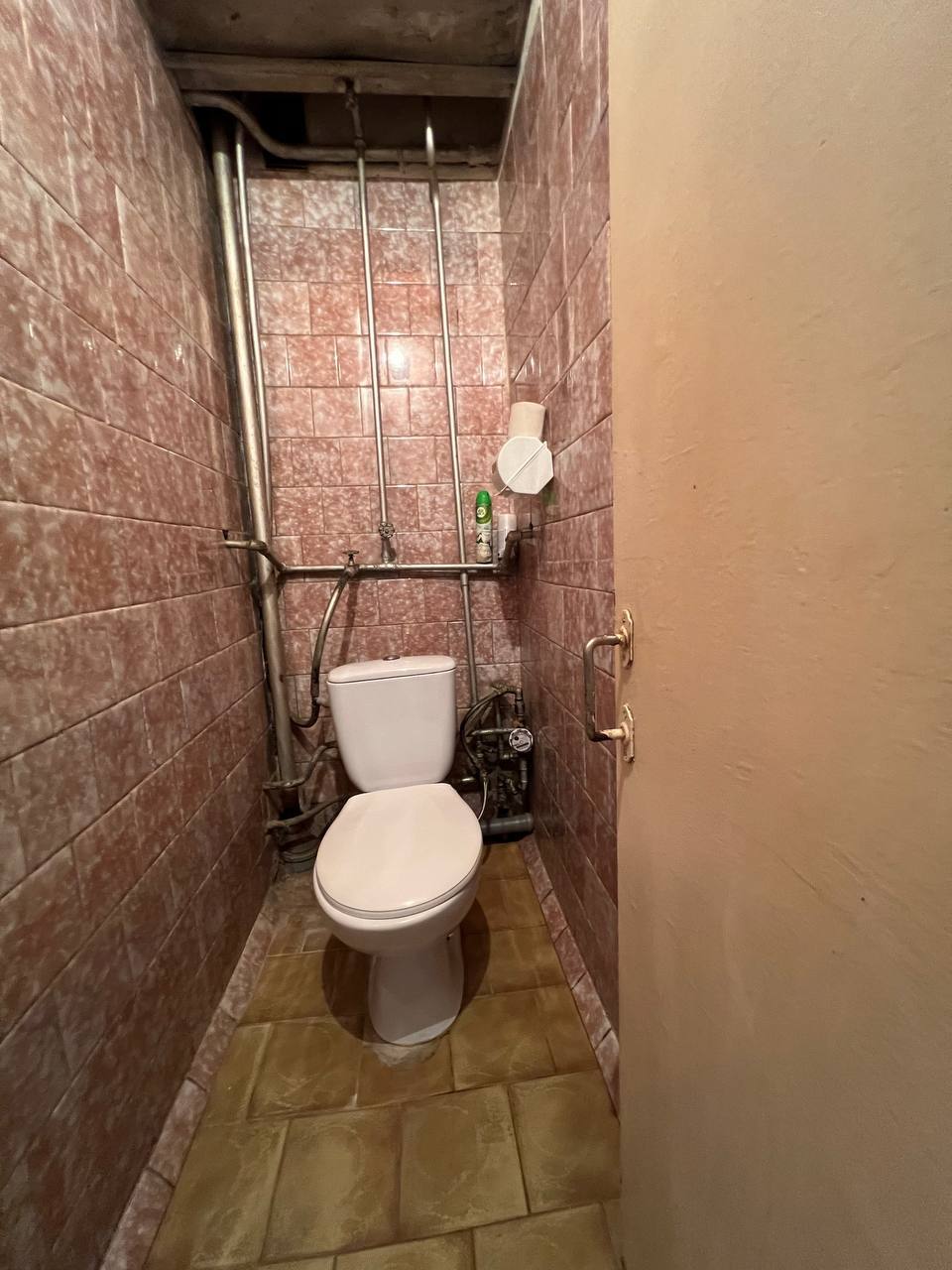 Продаж 3-кімнатної квартири 62.9 м², Запорізька вул., 10