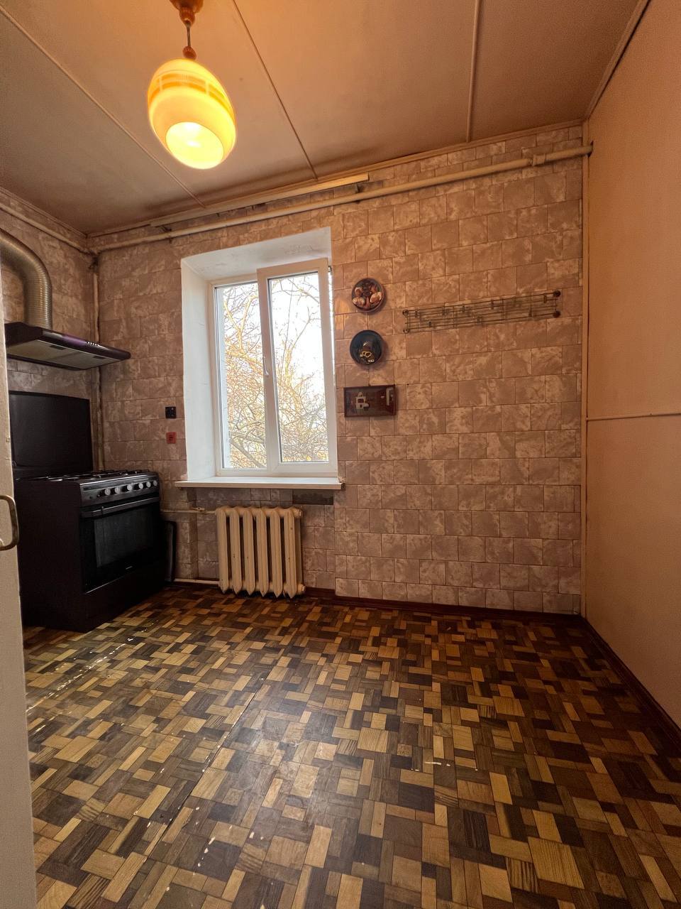 Продаж 3-кімнатної квартири 62.9 м², Запорізька вул., 10