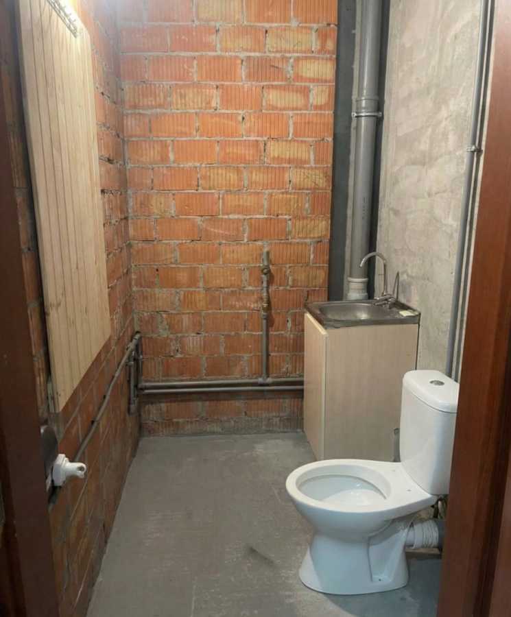 Оренда офісу 85 м², Лесі Українки вул., 3