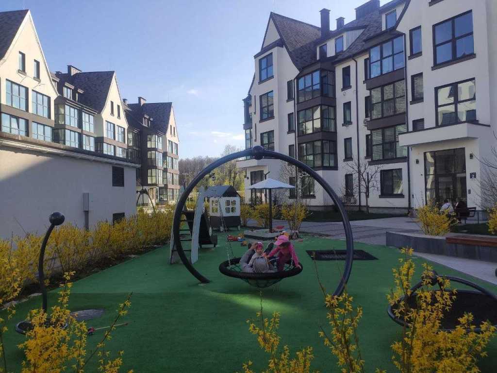 Продажа 2-комнатной квартиры 93 м², Киевская ул., 10В К4