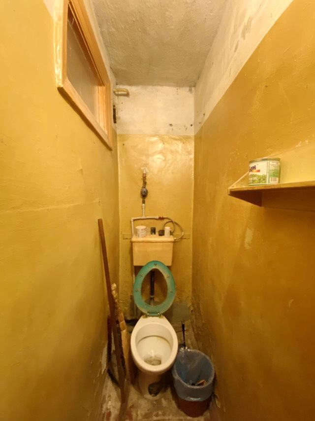 Продажа 4-комнатной квартиры 63 м², Курортная ул.