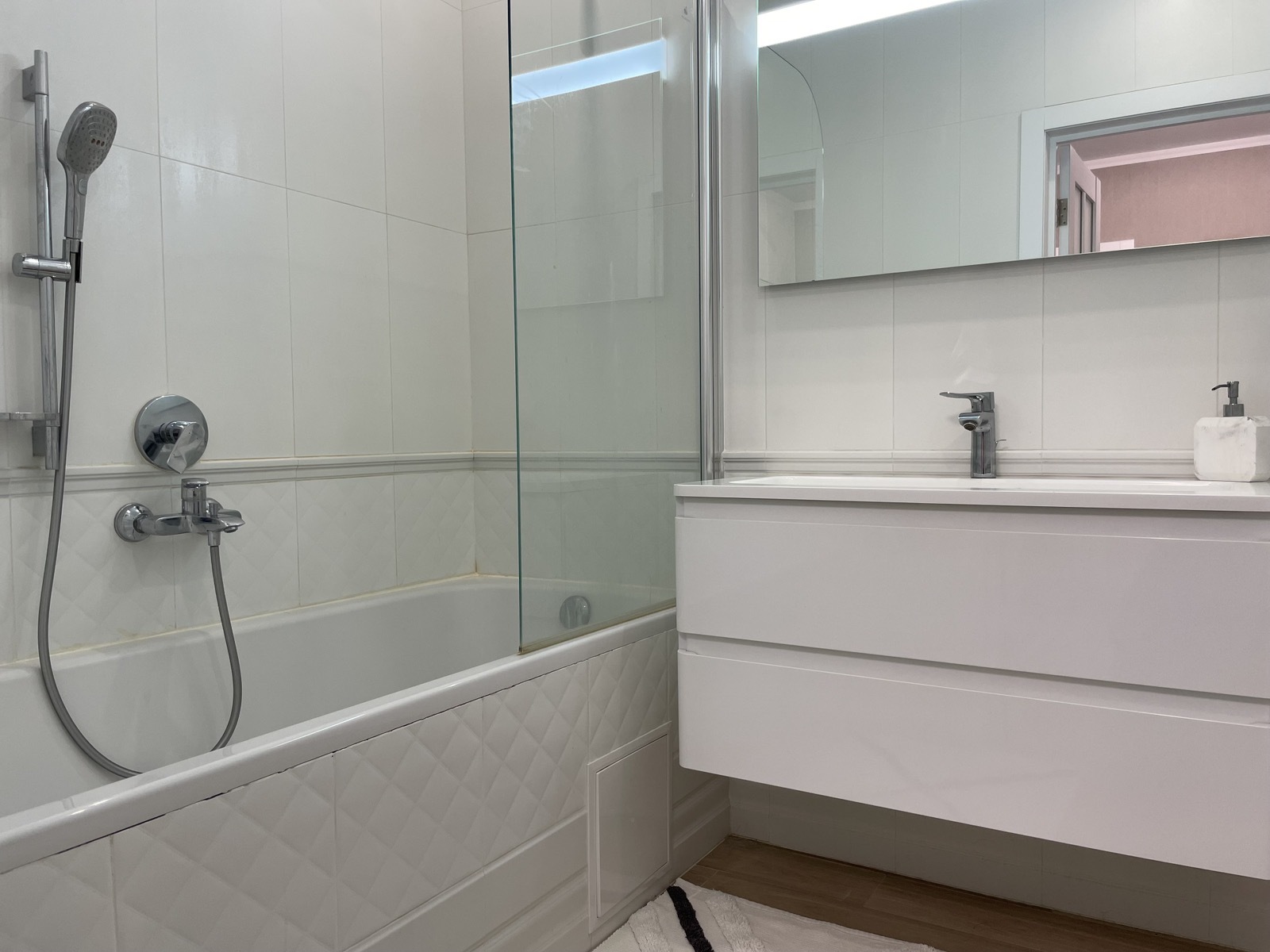 Продажа 2-комнатной квартиры 66 м², Яблоневая ул.