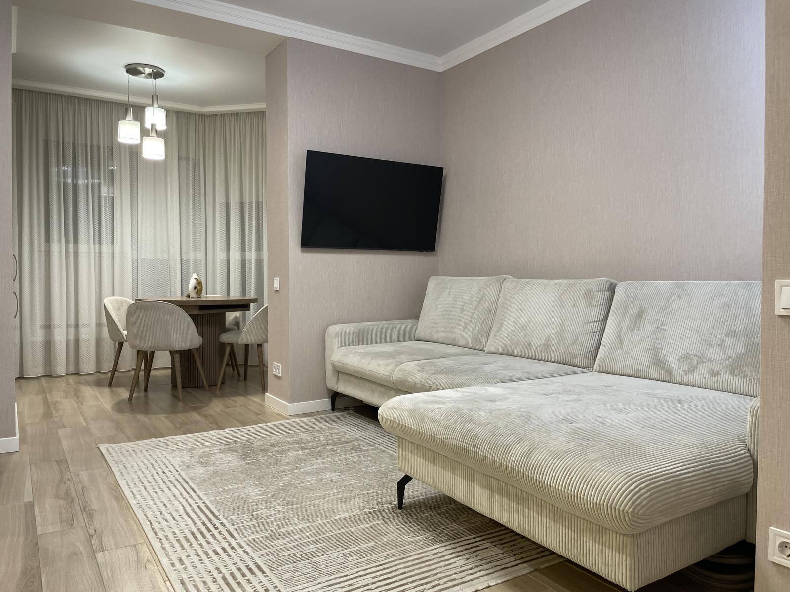 Продажа 2-комнатной квартиры 66 м², Яблоневая ул.